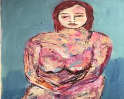 Alongside being an actress, she is also an artist and also displayed her work in an exhibition.